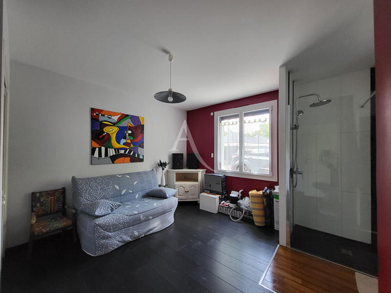 Maison - 180 m² - 7 pièces