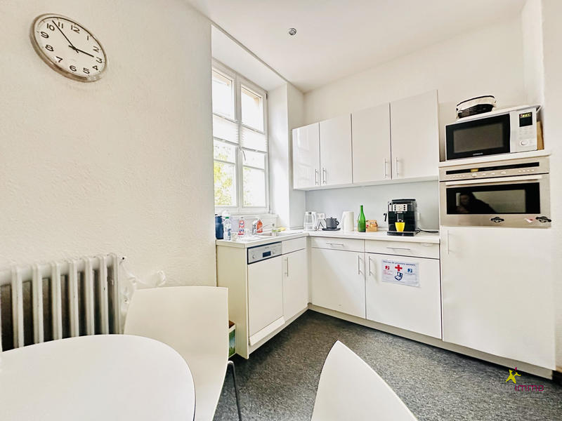 Maison - 200 m² - 8 pièces