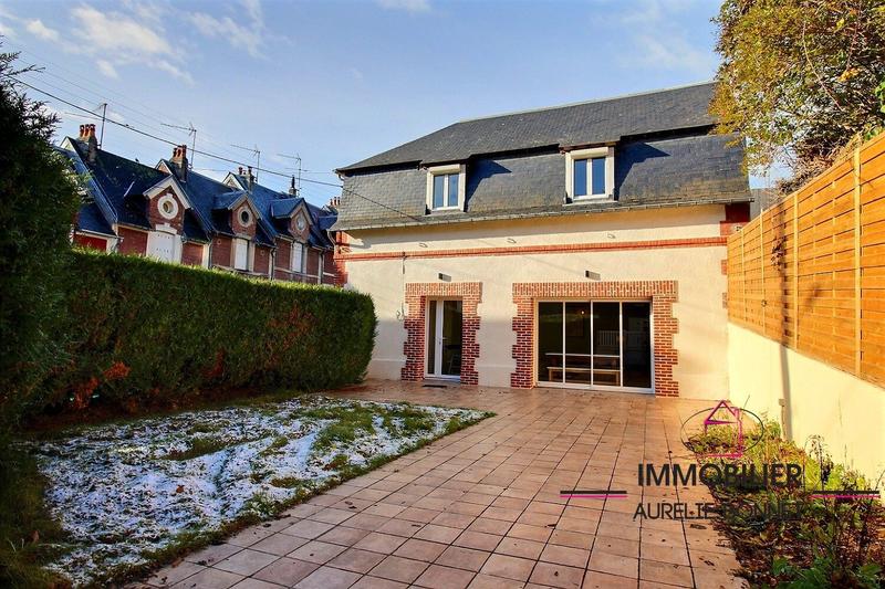 Maison - 82 m² - 5 pièces