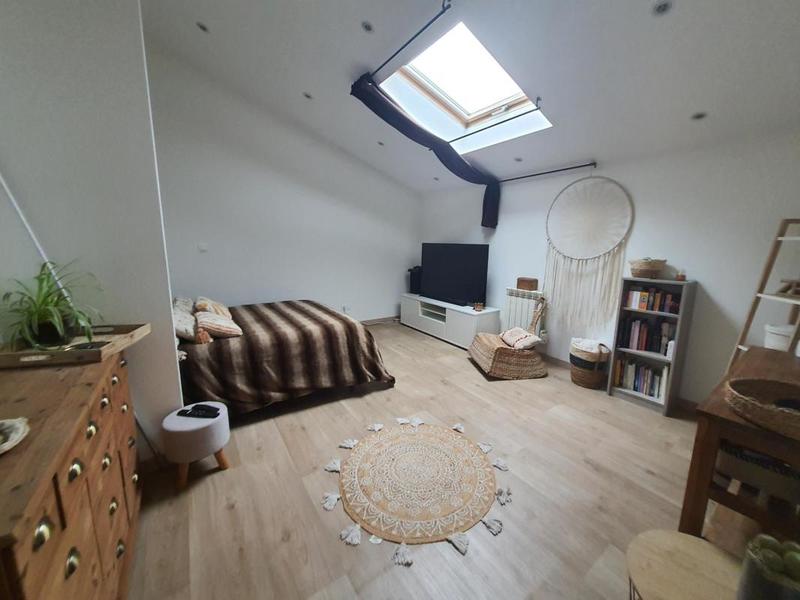 Maison - 240 m² - 7 pièces