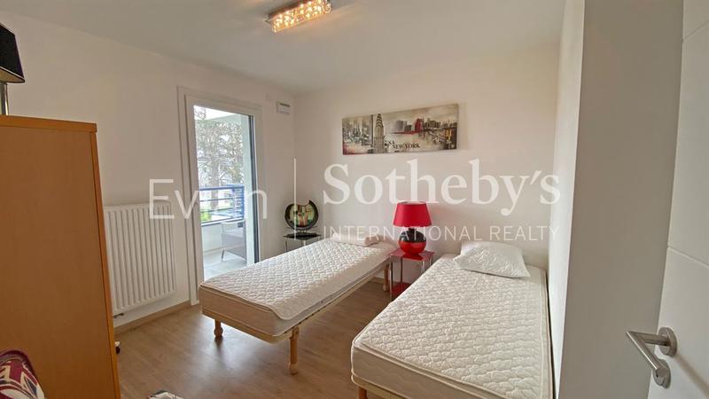 Appartement - 86 m² - 4 pièces