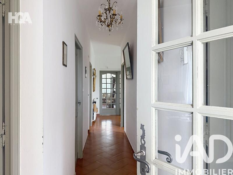 Maison - 198 m² - 8 pièces