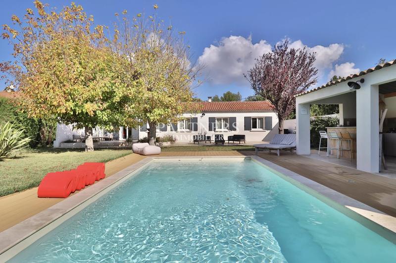 Maison - 140 m² - 6 pièces