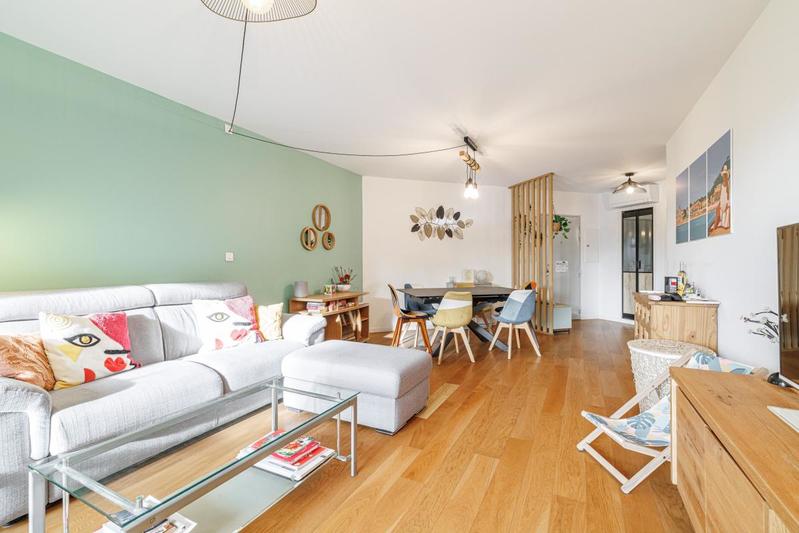 Appartement - 76 m² - 3 pièces