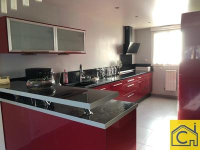 Maison - 138 m² - 6 pièces