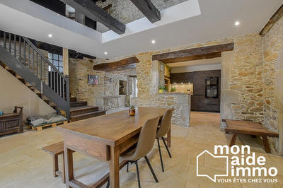 Maison ancienne - 242 m² - 8 pièces