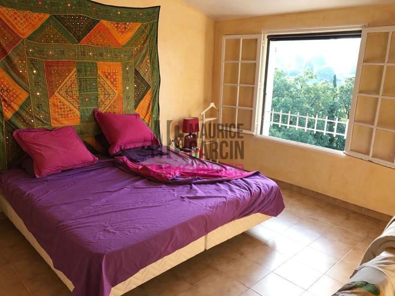 Maison - 294 m² - 12 pièces