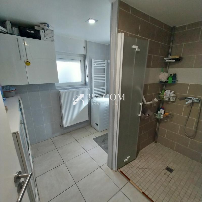 Maison - 145 m² - 8 pièces