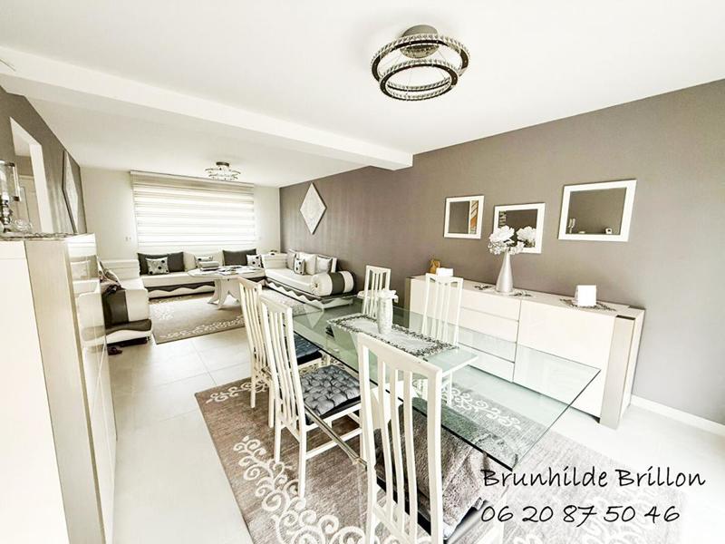 Maison - 170 m² - 8 pièces