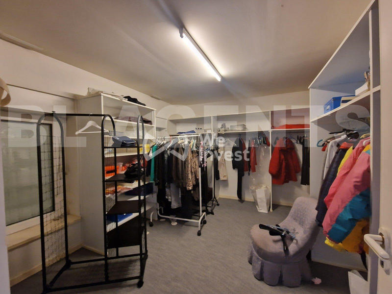 Maison - 380 m² - 9 pièces