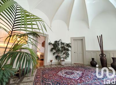 Maison - 282 m² - 9 pièces