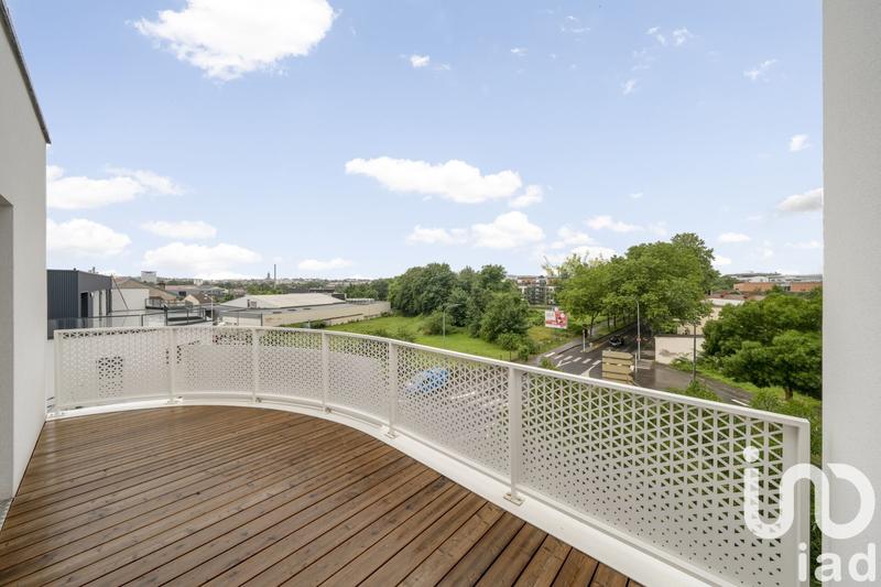 Appartement - 102 m² - 5 pièces