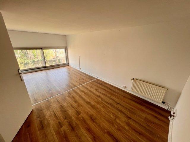 Appartement - 94 m² - 5 pièces