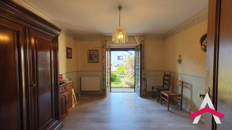 Maison - 196 m² - 7 pièces