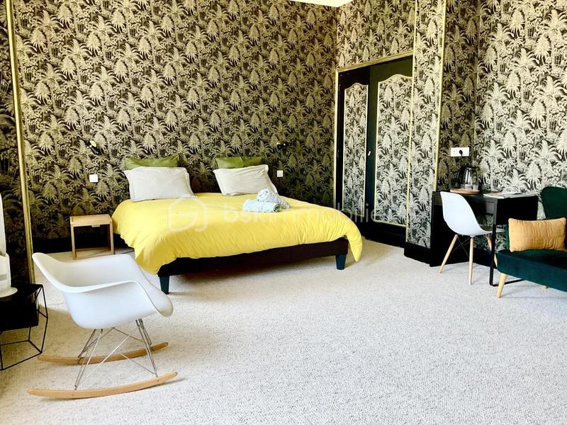 Maison de maîtres - 480 m² - 9 pièces