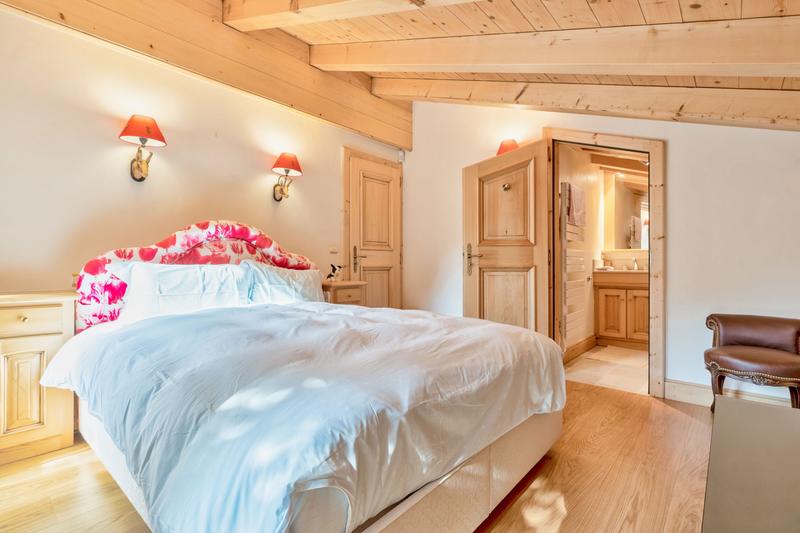 Châlet - 188 m² - 9 pièces