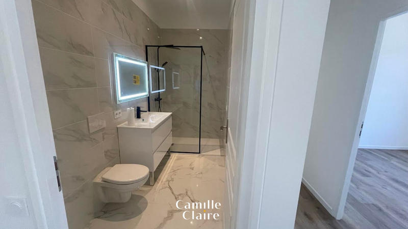 Appartement - 92 m² - 5 pièces