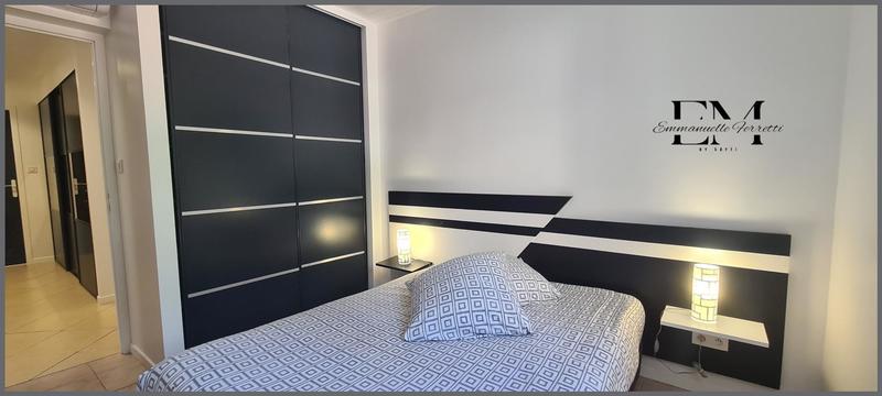 Villa - 200 m² - 9 pièces