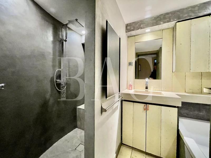 Villa - 273 m² - 12 pièces