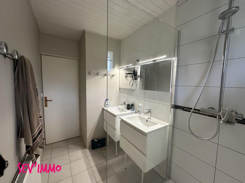 Maison - 92 m² - 4 pièces