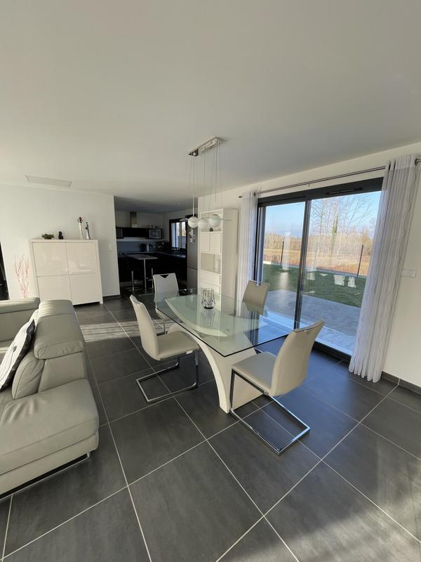 Maison - 143 m² - 7 pièces