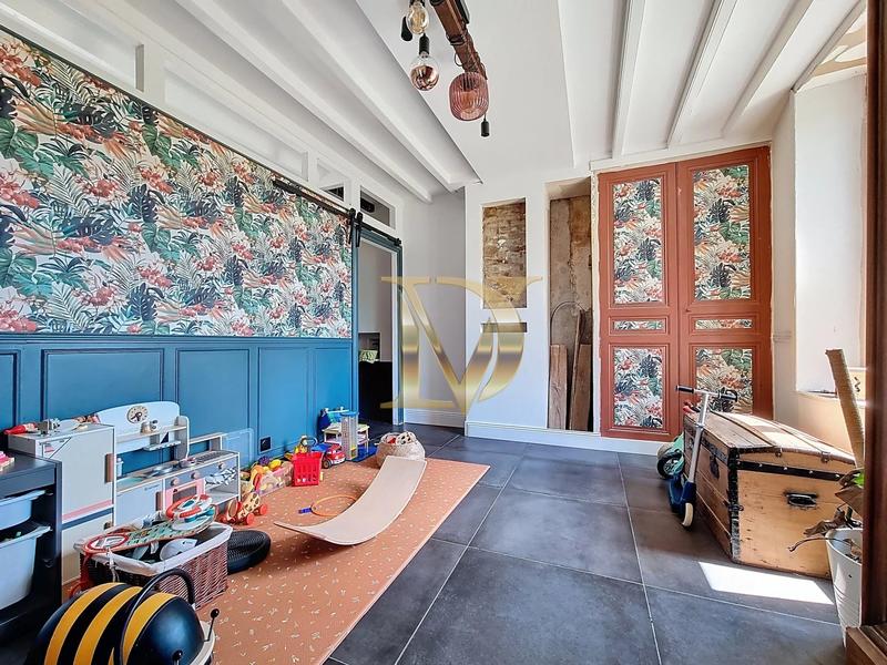 Maison - 154 m² - 6 pièces