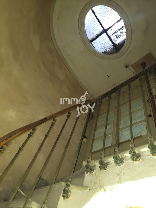 Immeuble - 1 600 m²