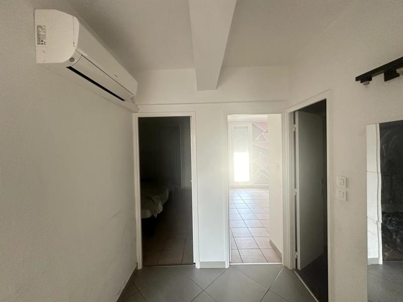 Appartement - 95 m² - 5 pièces