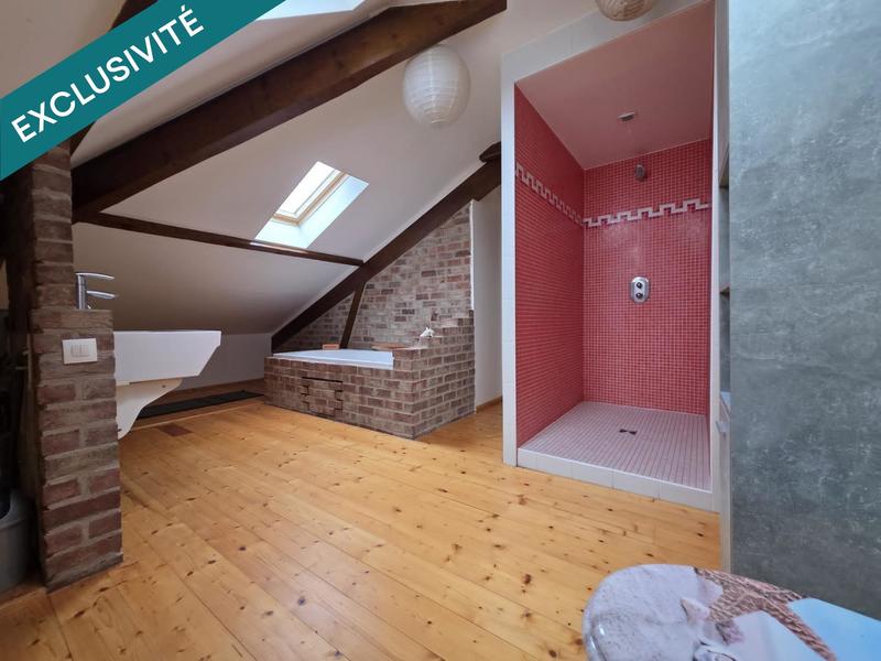 Maison - 280 m² - 14 pièces