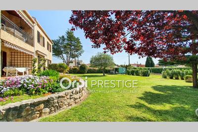 Villa - 245 m² - 8 pièces