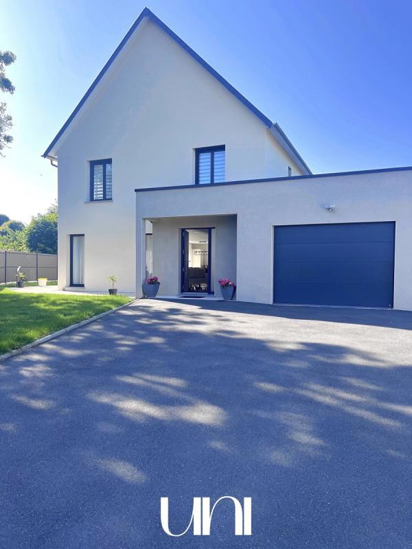 Maison - 200 m² - 7 pièces