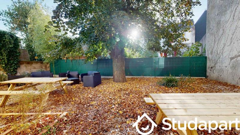 Chambre - 11 m² - 1 pièce