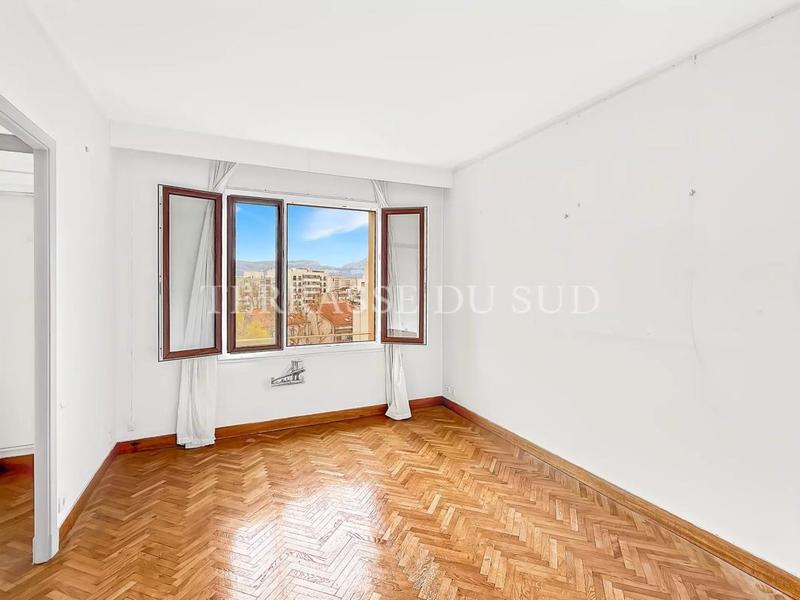 Appartement - 72 m² - 2 pièces