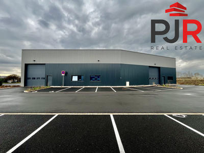 Local d'activités - 980 m²
