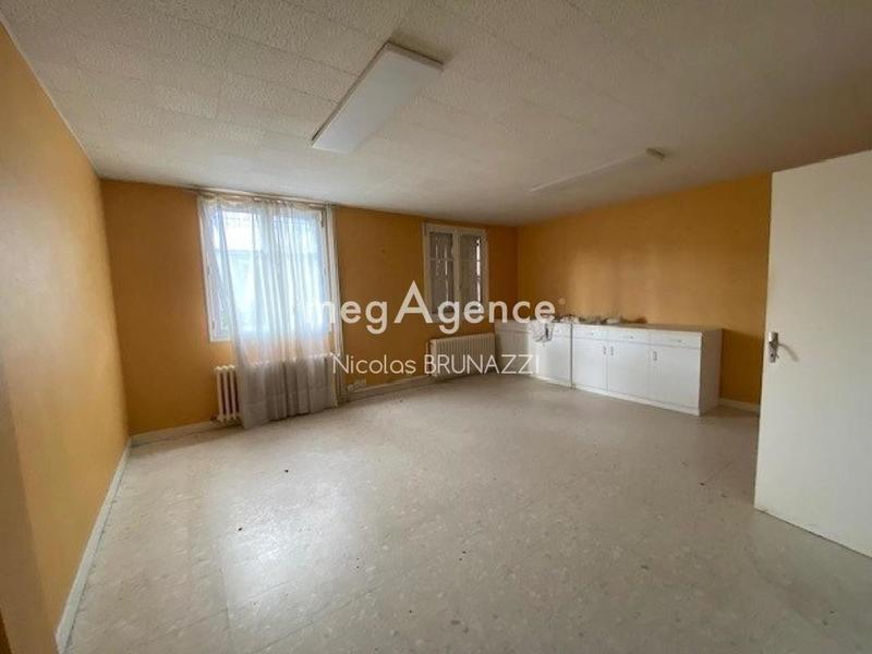 Propriété - 264 m² - 11 pièces