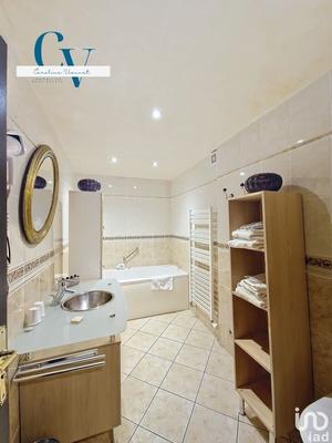 Local commercial - 1 020 m²