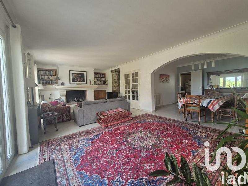 Maison - 422 m² - 11 pièces