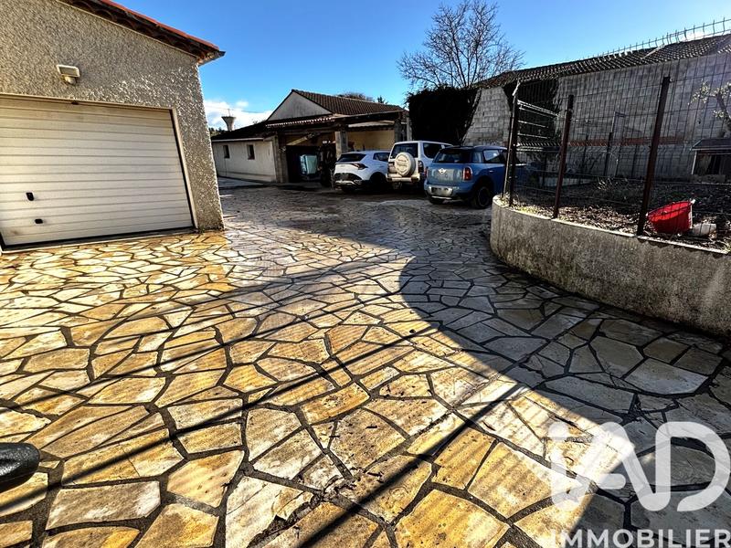 Maison - 101 m² - 5 pièces