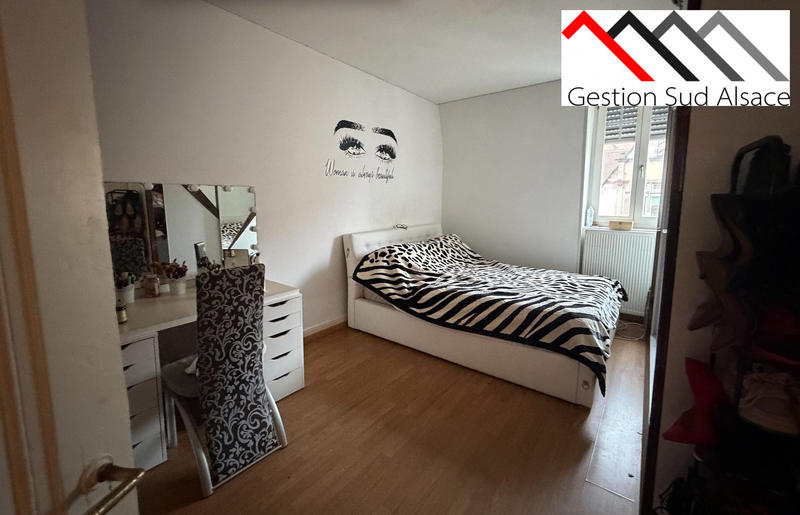 Appartement - 90 m² - 4 pièces