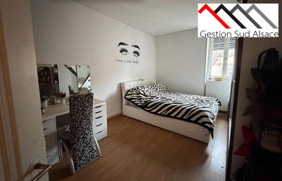 Appartement - 90 m² - 4 pièces