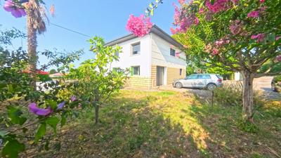 Maison - 140 m² - 6 pièces