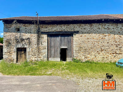 Grange - 228 m² - 1 pièce