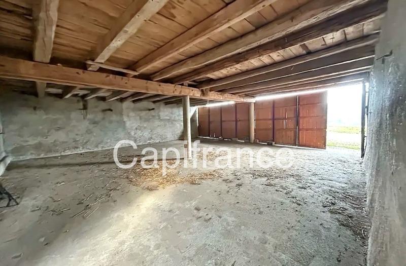 Maison - 220 m² - 8 pièces