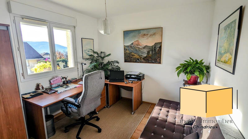 Maison - 97 m² - 5 pièces