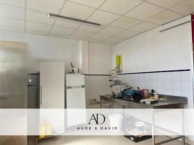 Bureau - 47 m² - 1 pièce