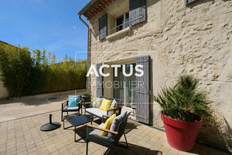 Maison - 195 m² - 6 pièces