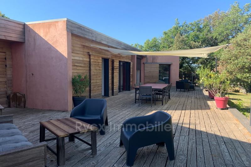 Maison - 180 m² - 6 pièces