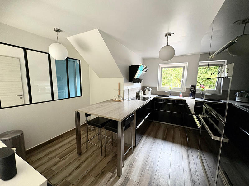 Maison - 92 m² - 5 pièces