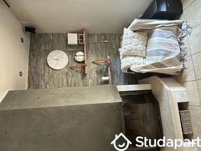 Chambre - 10 m² - 1 pièce