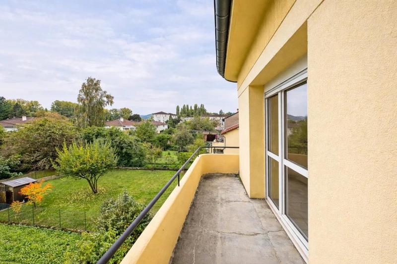 Appartement - 80 m² - 3 pièces